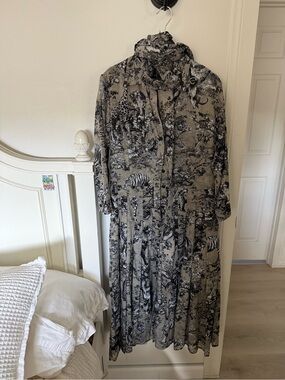 SAMANTHA SUNG grayish green w/ black safari  Printed cotton maxi Dress Sz 8